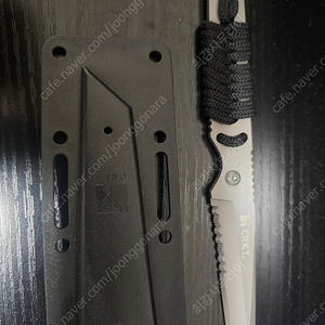 CRKT 나이프