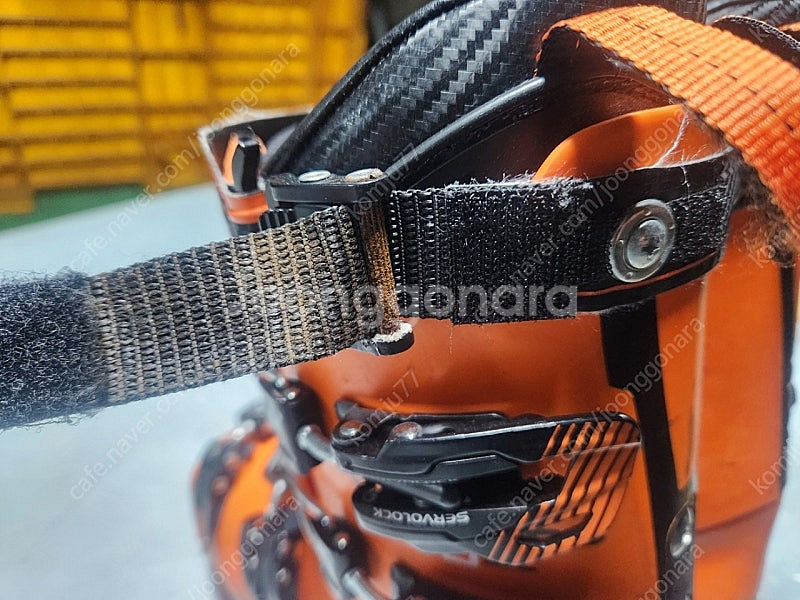 테크니컬 주니어 레이싱 스키부츠 r90 230~235 싸이즈 판매--5