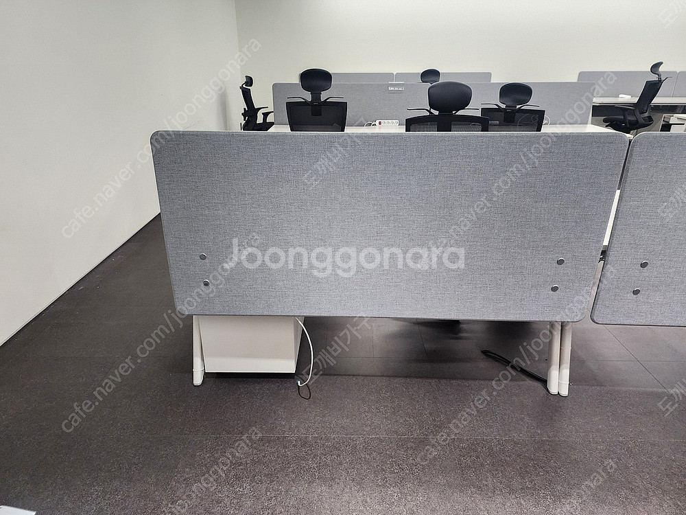 [판매] A급 인에이블 모션데스크책상및 시디즈의자 판매...--9