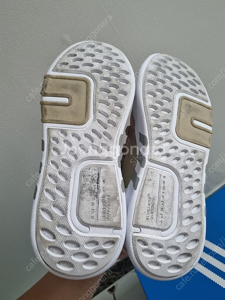 (거의새거) 아디다스 EQT 바스크 ADV Orctin 245size 5만원에 팝니다. (상태정말좋아요!)--2