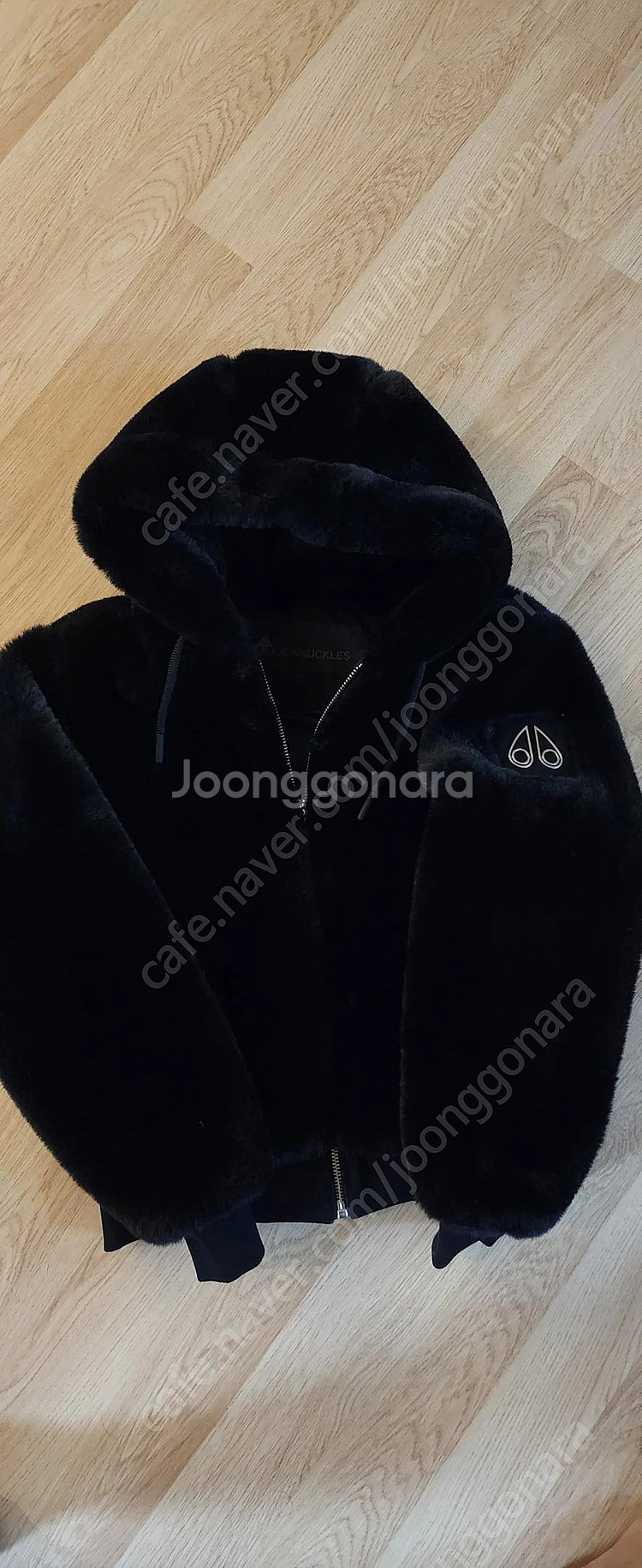 무스너클 여성용 후드퍼 점퍼판매합니다--3
