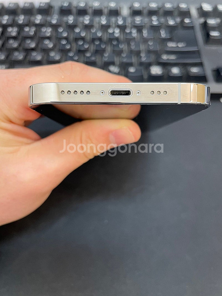 아이폰13프로 실버 128GB 상태좋은 중고50만팝니다...--6