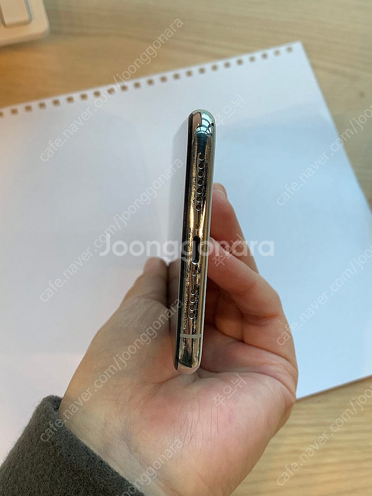 아이폰 xs max 256 실버 팔아요:)--3
