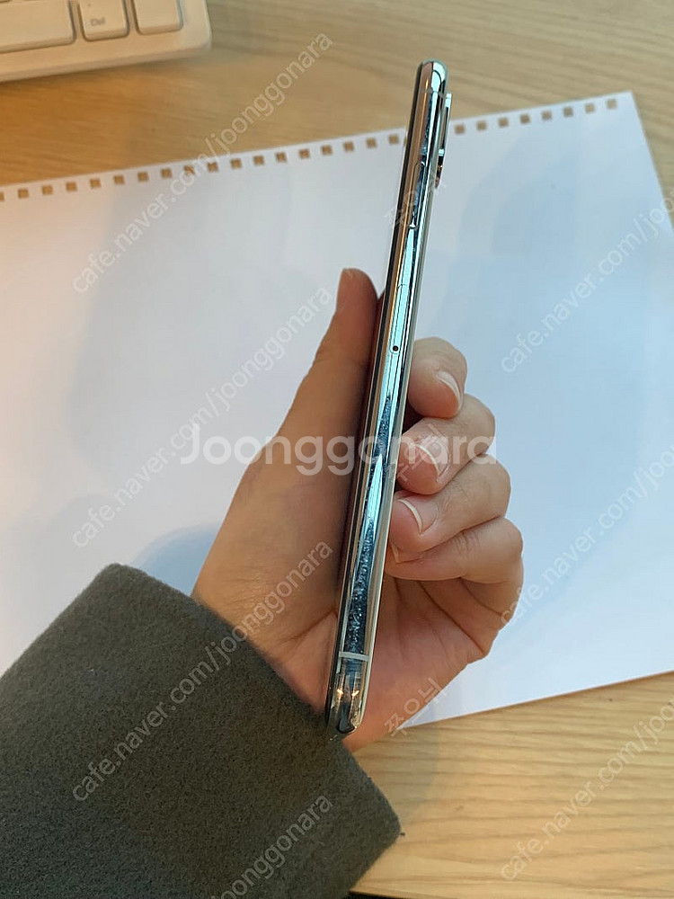아이폰 xs max 256 실버 팔아요:)--4