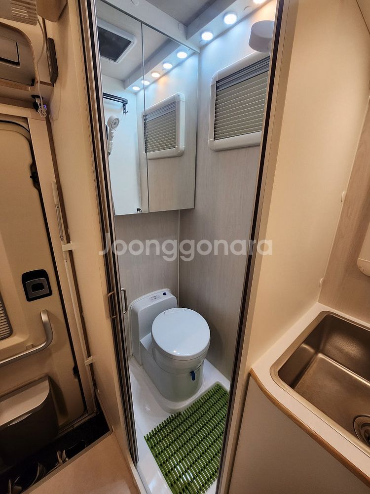 캠핑레고 카네스트 렉스턴스포츠칸 기반 캠핑카 판매합니다--7