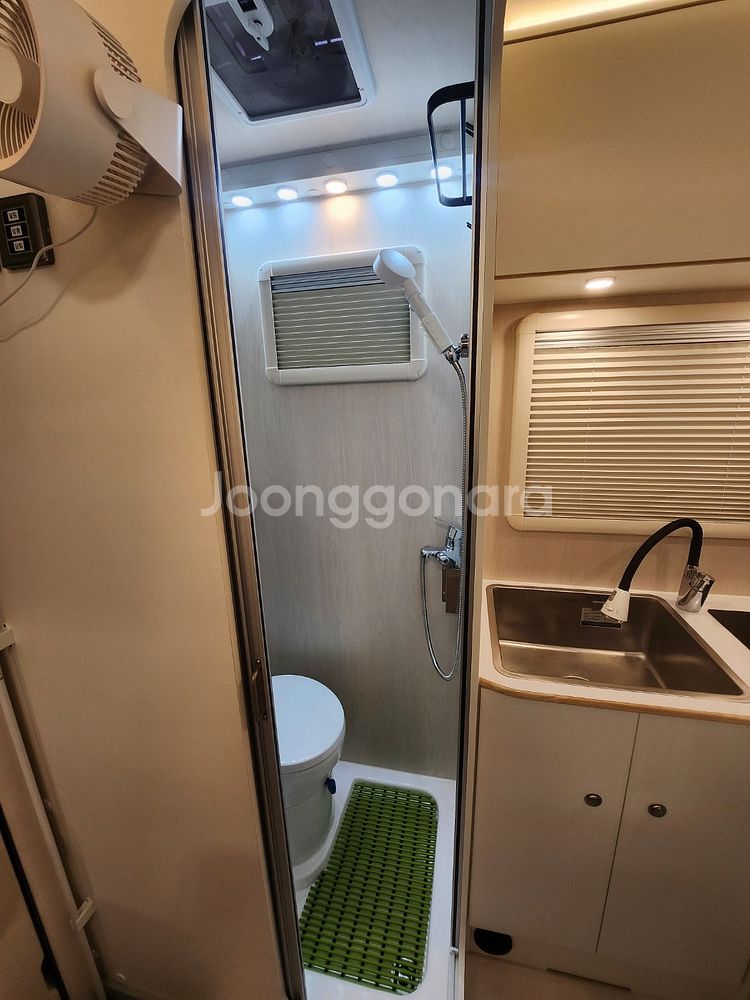 캠핑레고 카네스트 렉스턴스포츠칸 기반 캠핑카 판매합니다--8