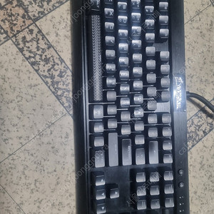 K70 lux 스피드 은축 판매합니다.