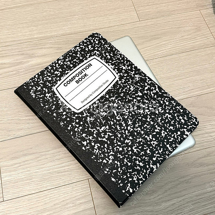 아이패드 7세대 32g 거의 새상품--2