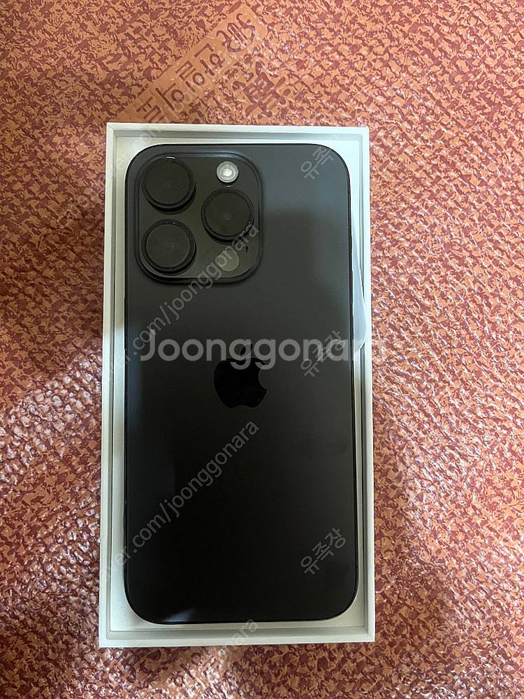 아이폰15프로 128gb 블랙 액정파손 팝니다--0