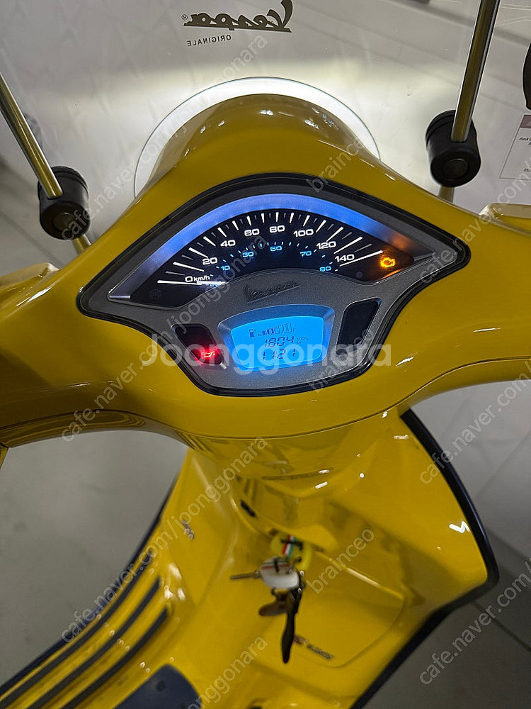 베스파 프리마베라s 옐로우 23년식 팝니다--1