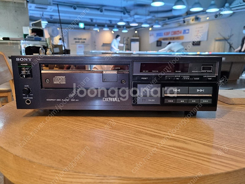 sony 세계 최초 cd플레이어 cdp-1--0