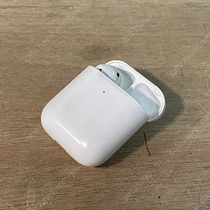 AirPods 2세대 케이스. + 왼쪽 유닛 30,000원