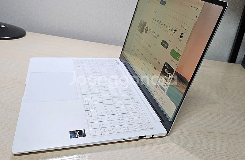 nt950xee xc72s 갤럭시북2프로 고사양제품 판...--8