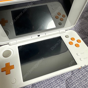 닌텐도 2DS XL