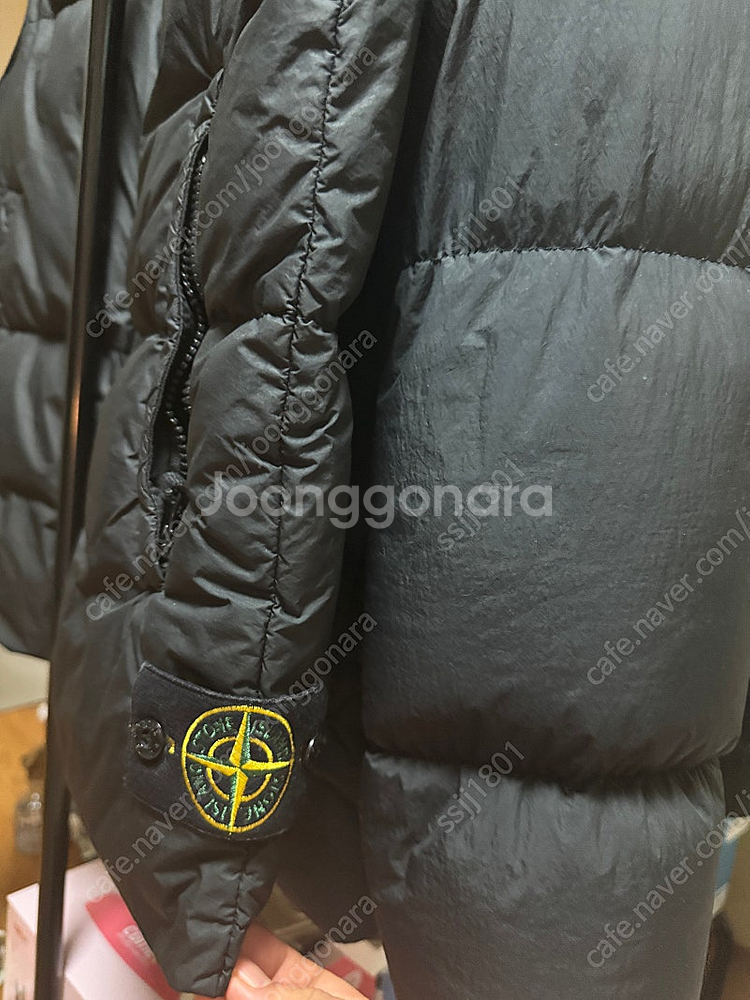 스톤아일랜드 20FW 크링클랩스 패딩조끼--1