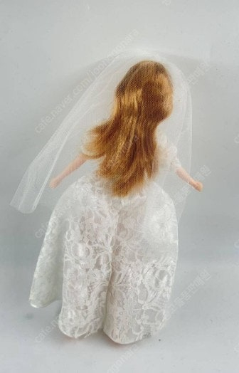 엔젤스 가든 제니 인형 구합니다 (브리티 브라이드,파티드레스,기본교복 리리안) 이미지