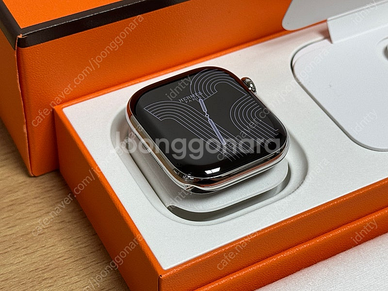 애플워치 10 에르메스 42mm 실버 티타늄--1