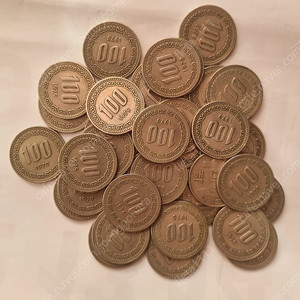 79 년 37 개 100 주 희귀동전 사진으로대신합니다 사용제 (예민한분께서는 자제부탁드립니다)