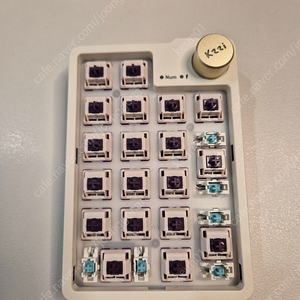 Kzzi K20 넘패드 팝니다