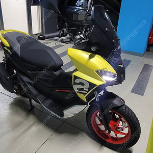 부산 24년식 아프릴리아 SR GT 125 srgt abs 스쿠터 팝니다.