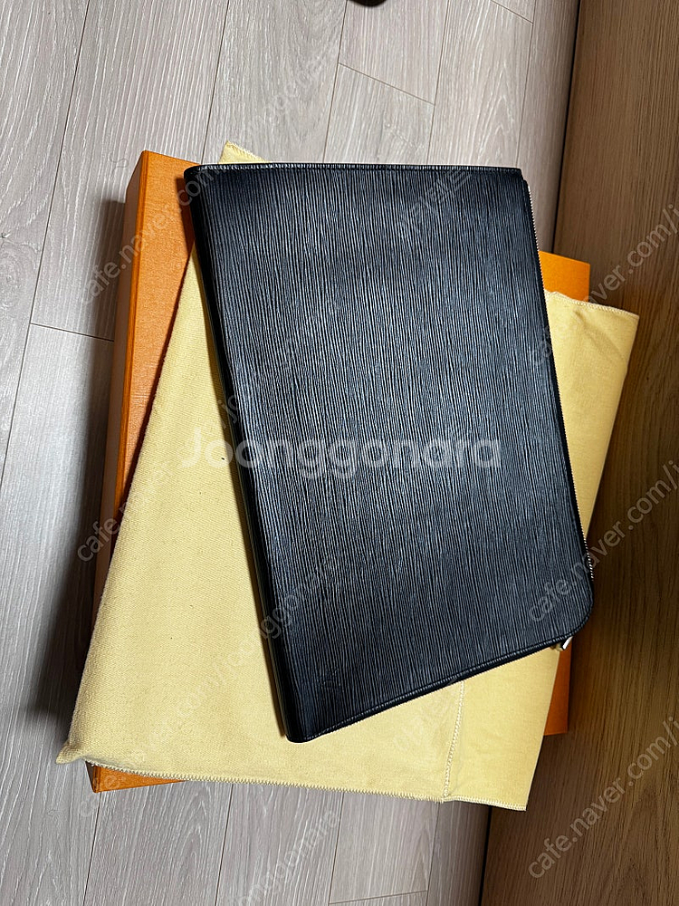 루이비통 클러치 포쉐트주르 GM 에삐 노이어--0