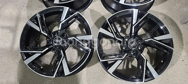 아우디 RS6 ST 18인치 사제휠 대품판매20만원--2