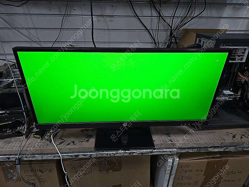 크로스오버 29인치 와이드모니터 저렴하게 팝니다.--3