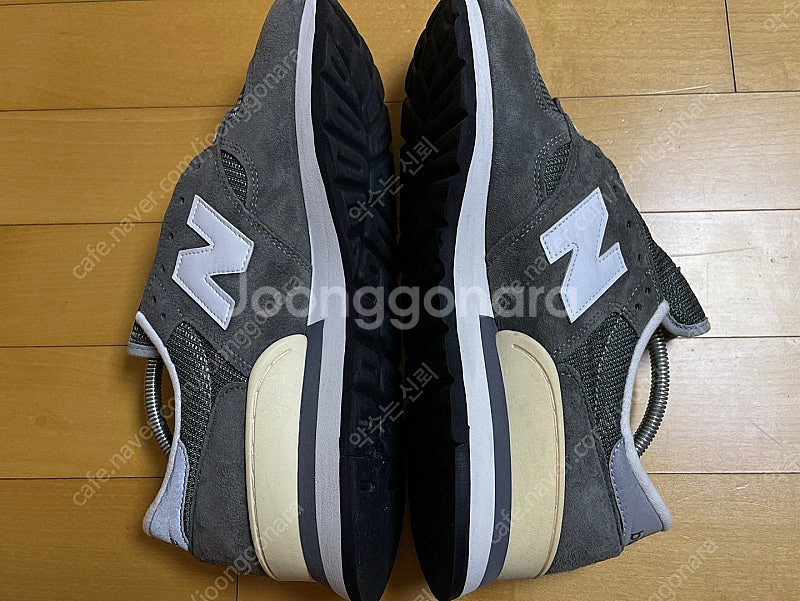 뉴발란스 990v1 30주년 m990gry 285사이즈...--5