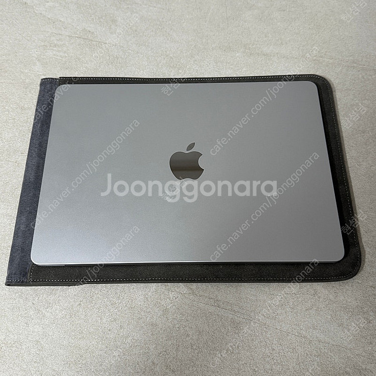 맥북 에어 M2 2022년 13인치 256GB 실버--0