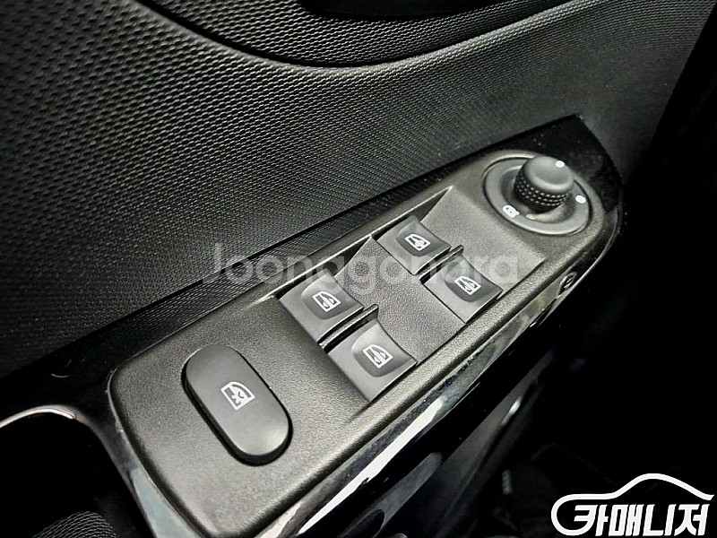 QM3 디젤 1.5 RE 2015 년 중고 가성비 차상태 완벽해요--8