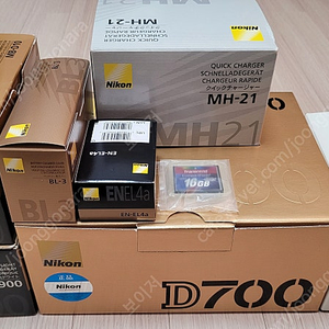 니콘 D700, 세로그립, SB900, 시그마아트 24-105 F4, MH-21 등 일괄 판매