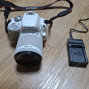 Canon EOS100D