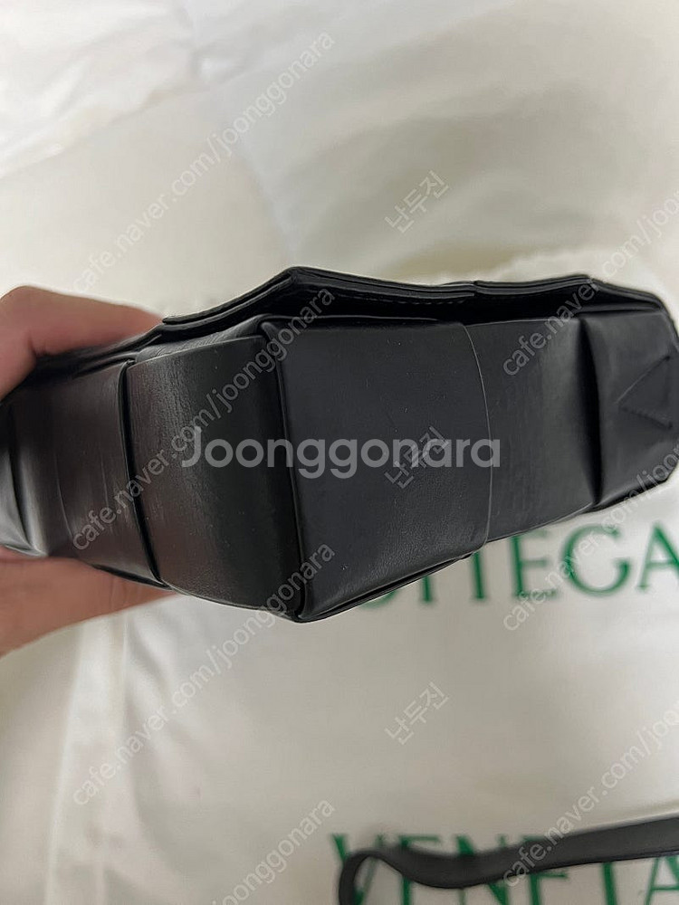 보테가베네타 카세트백 블랙(21fw)--2