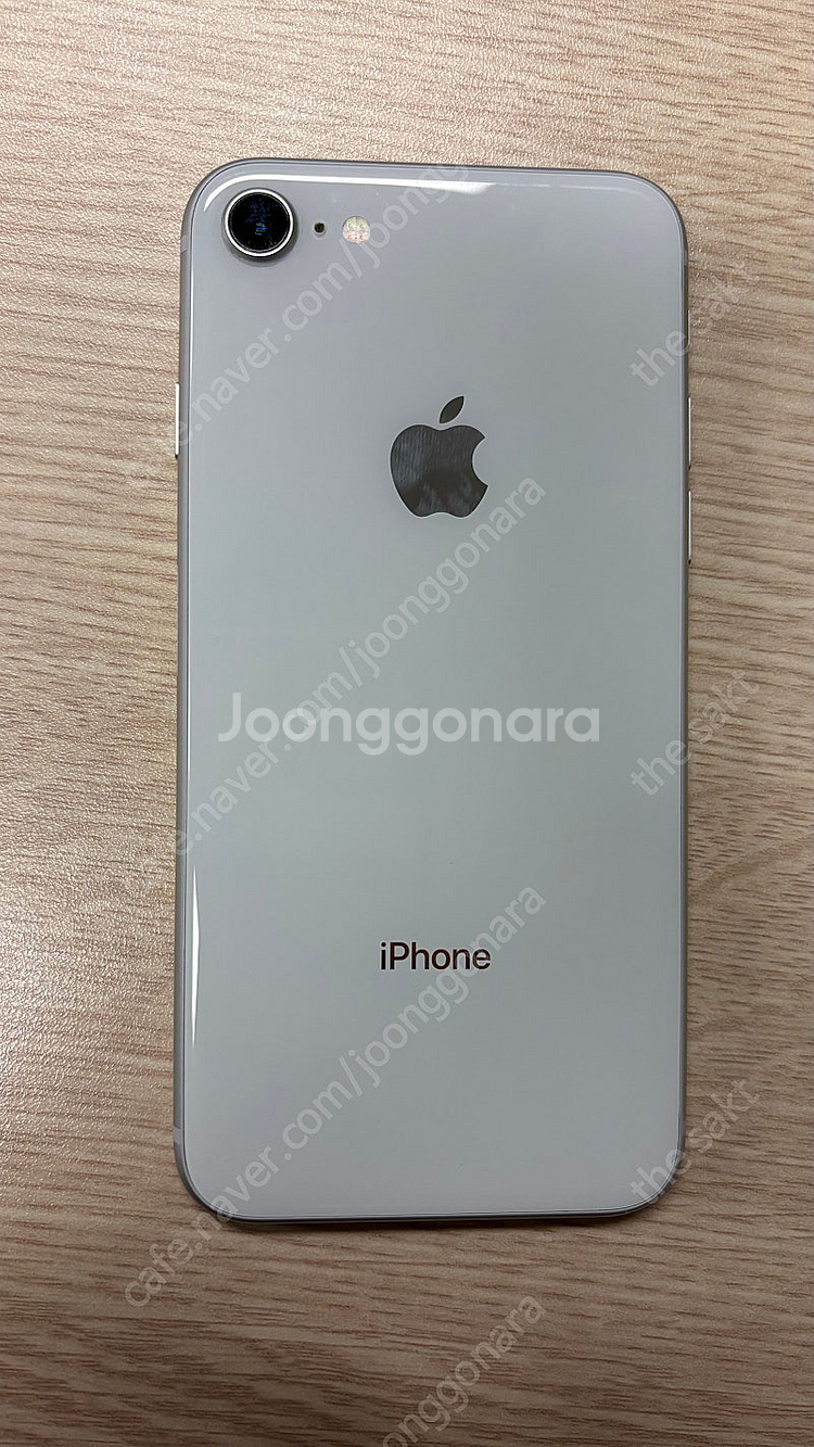 아이폰 8 64G--1