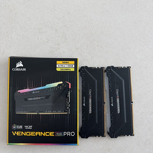 커세어 벤전스 RGB PRO 32GB(16*2) DDR4 3600MHz C18 + 더미킷