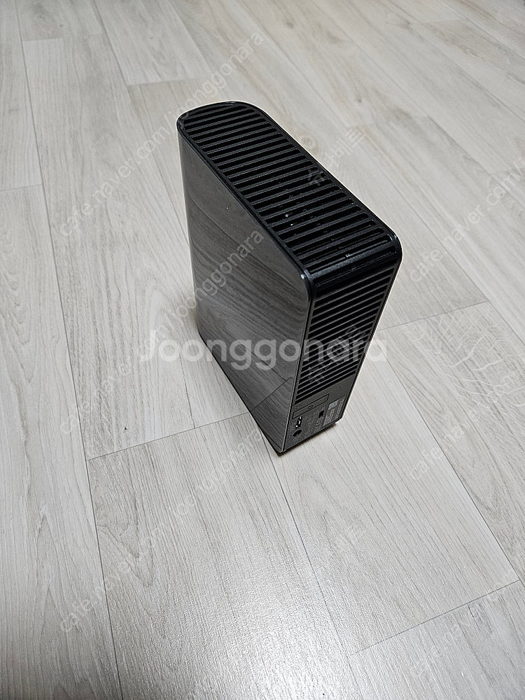 WD 16TB 엘레멘츠 외장하드 판매합니다.--1
