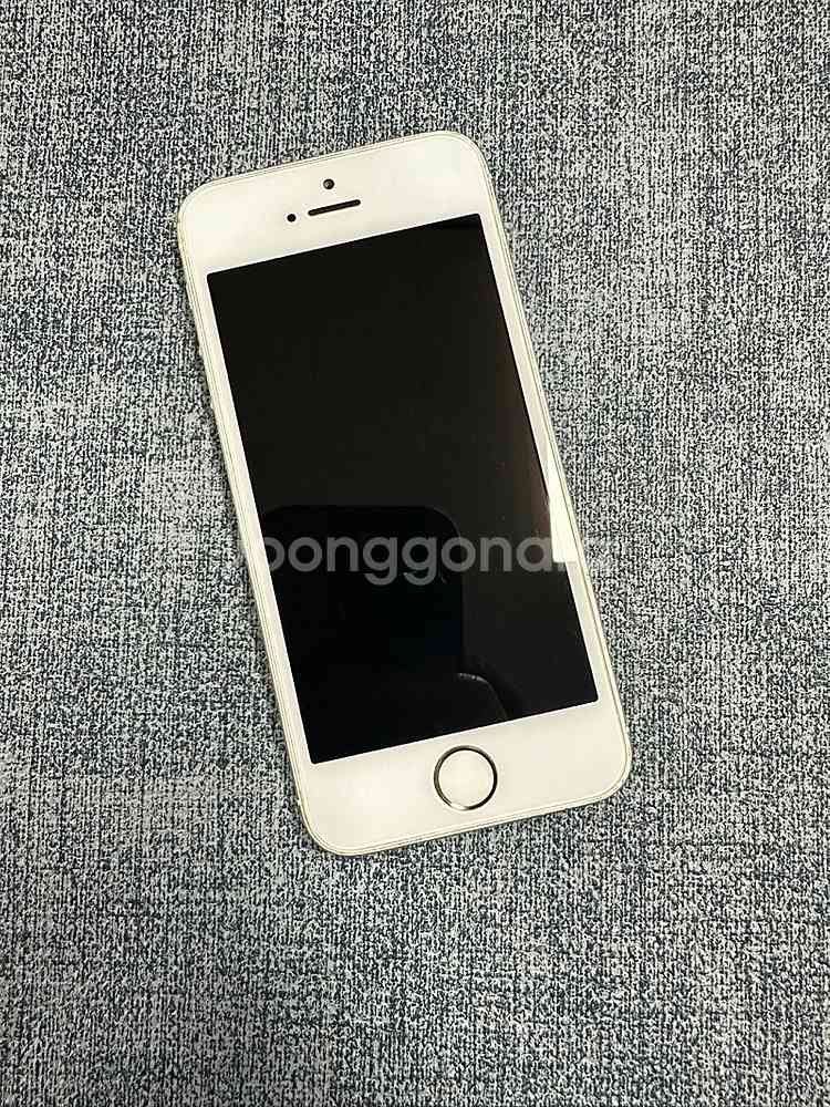 아이폰5S 16기가 실버 상태좋은 단말기 8만원 판매해...--4