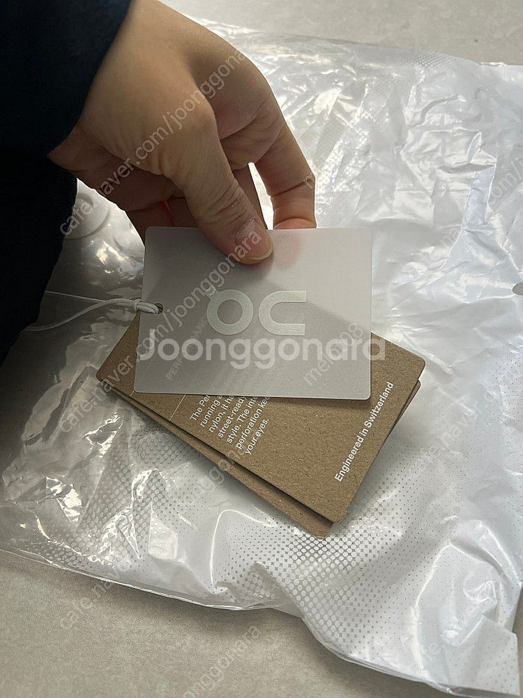 온러닝 퍼포먼스 캡 팝니다. 새상품--1
