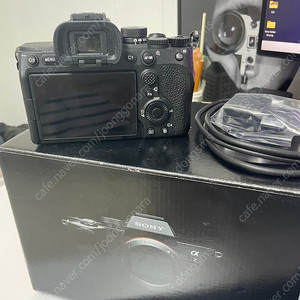 소니 a7m4