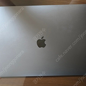 2018 맥북프로 15인치 터치바 32gb 512gb vega16