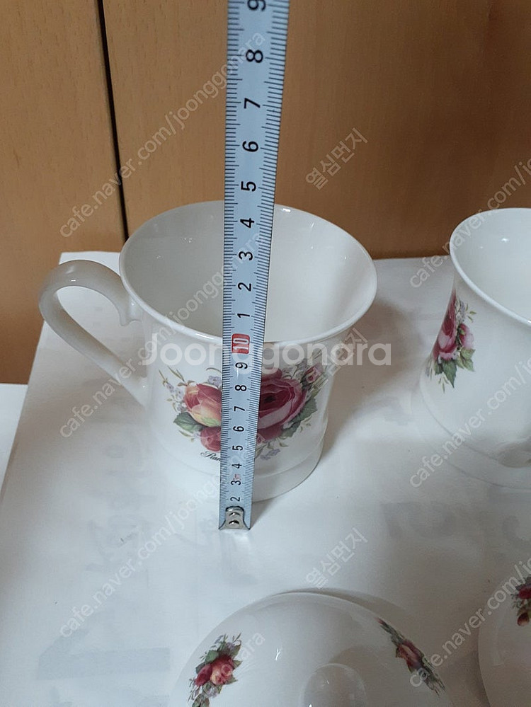 뚜껑 컵 새거입니다 고급스러워요 필요하신 분들은 편하게...--3