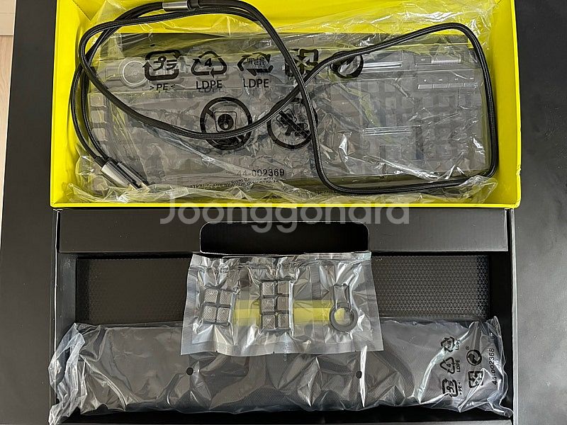 커세어 K100 OPX 광적축 키보드 팝니다--2