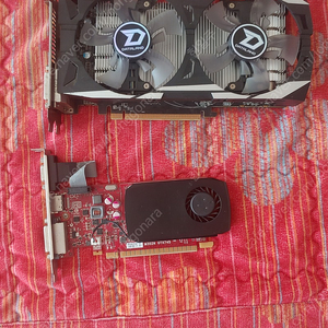 r9 370x + gtx745 4G 합 택포 팝니다.