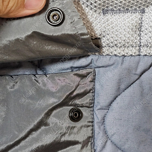 Stone island / NYLON MIX FABRICS WITH PRIMALOFT-TC 베스트 / L