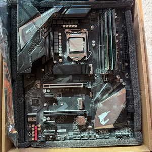 i7 9700k+z390 어로스엘리트+램 32gb 팝니다