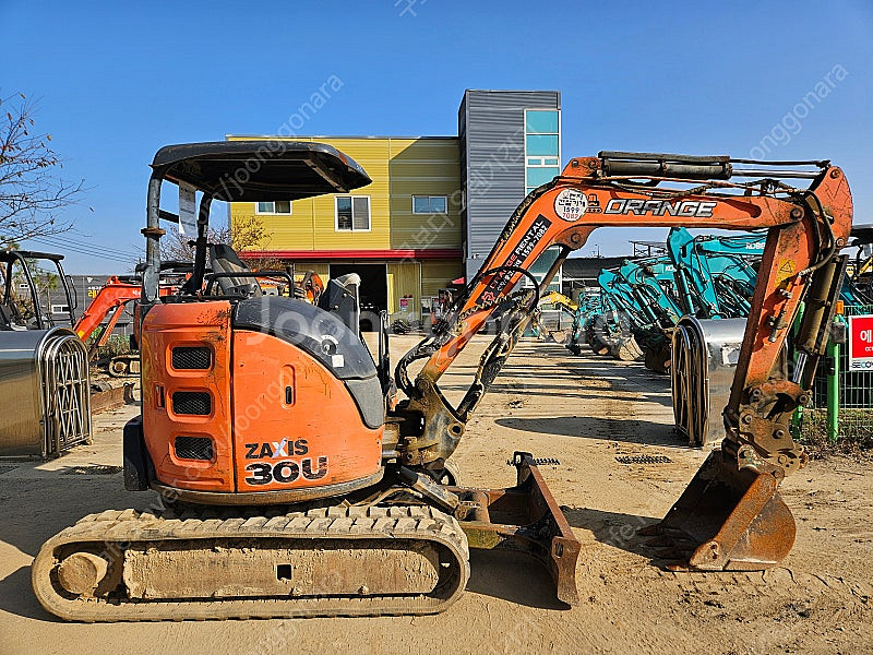 중고미니굴삭기 히타치 ZX30 포크레인 16년식 버켓3 판매--3