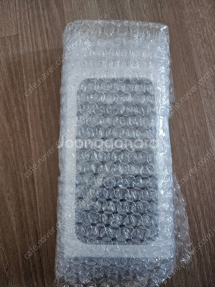 아이폰16 / 128g / 블랙 자급제 미개봉 팝니다.--1