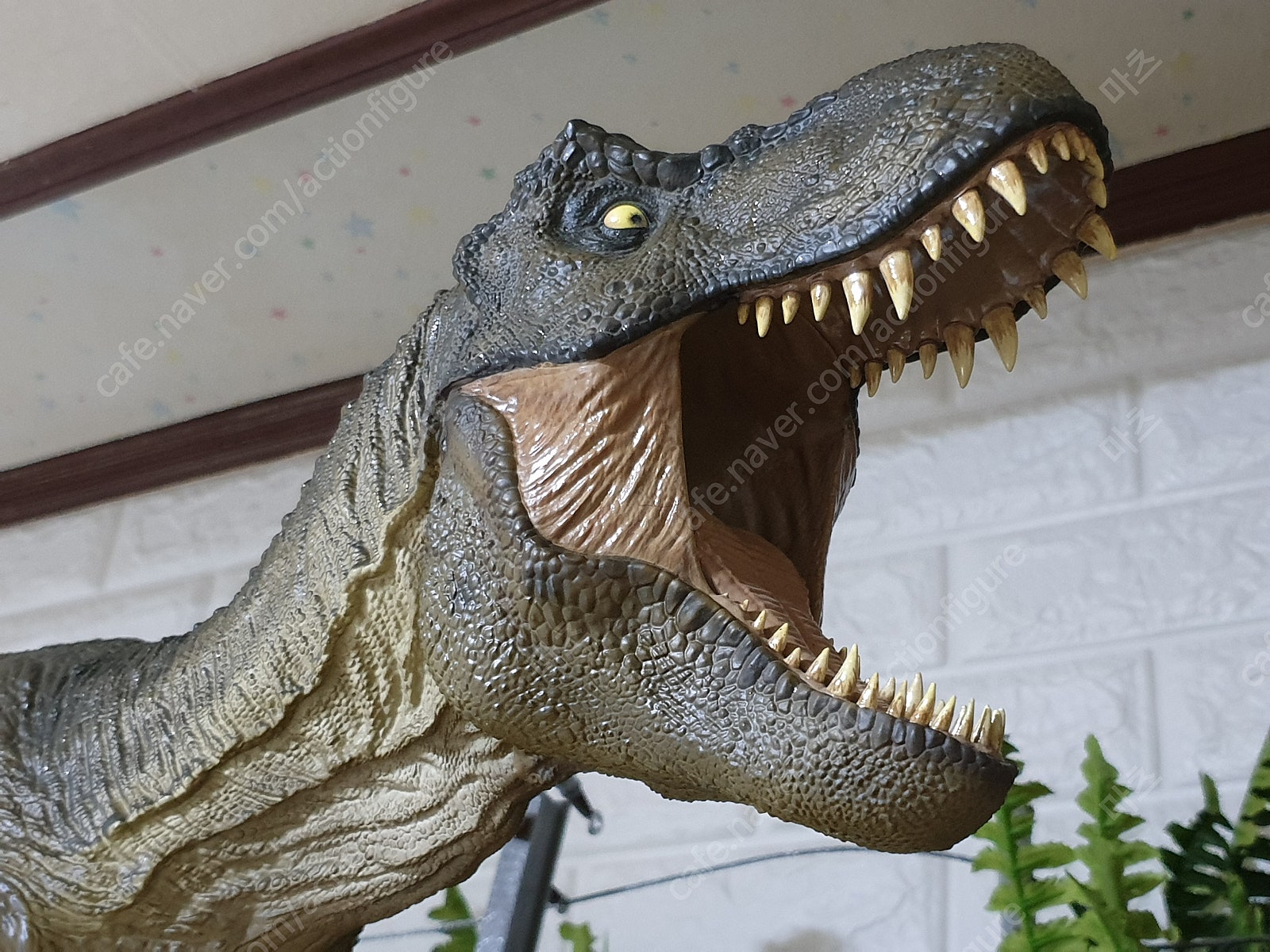 아이언스튜디오 쥬라기공원 티렉스어택 A+B풀셋/무비매니악/네카시네머신/프레데터/에일리언/나이트메어/킹콩/영화피규어팜 | 중고나라 -  안심되는 중고거래, image size:1600x1200