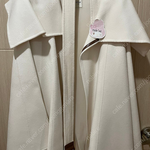 비탐 레더 라인 페탈 코트 Vitam Leather Line Petal Coat - Cream S 사이즈 새상품