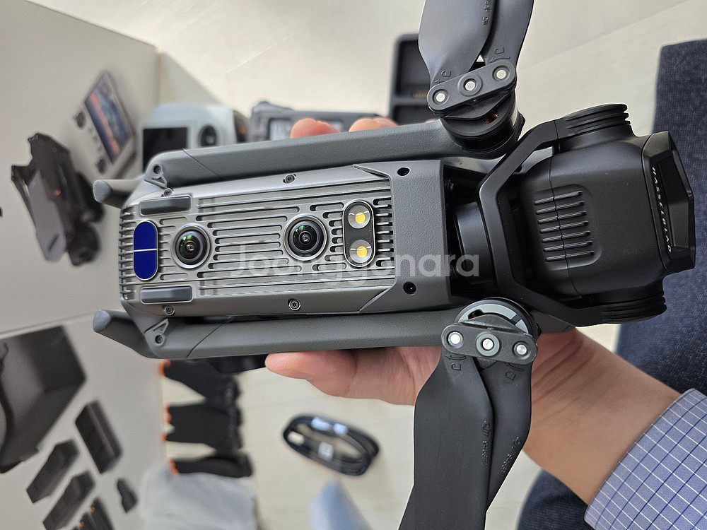 DJI 매빅 3 프로 + 플라이모어 킷 + 케어 리플레...--4